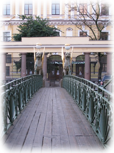 Банковский мост в Санкт-Петербурге фото